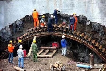 吉县隧道钢花管支护案例